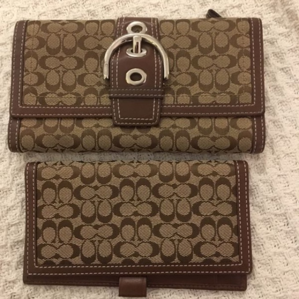 Coach wallet.